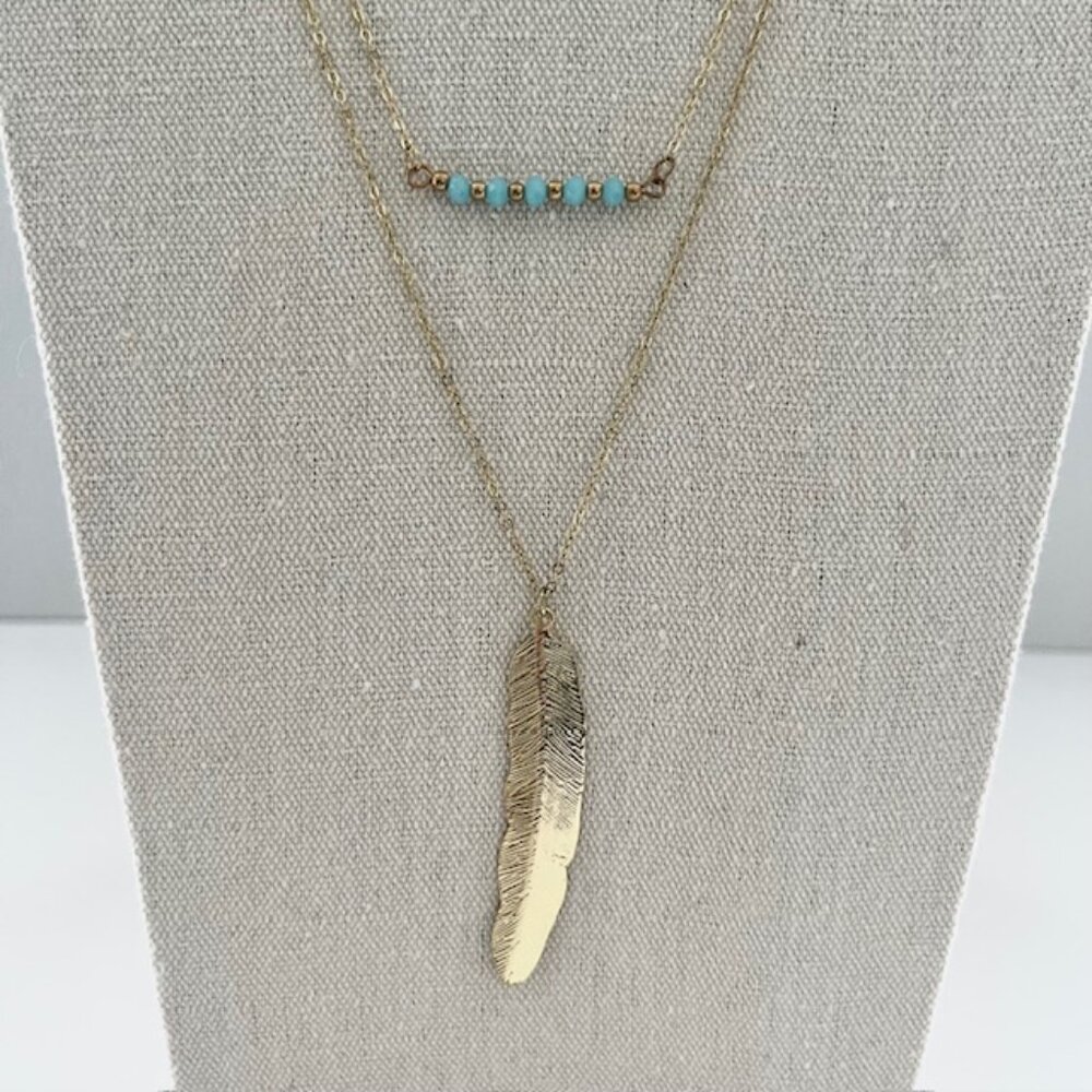 Multistrand Necklace Graduated 3-Tier Layered Feather Pendant Gold Tone